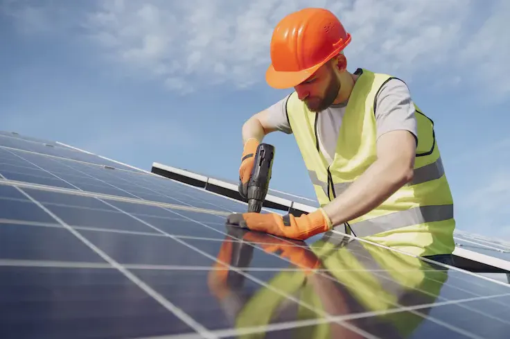 Installation photovoltaïque par adekwatts, artisan QualiPV référencé sur Aigueperse