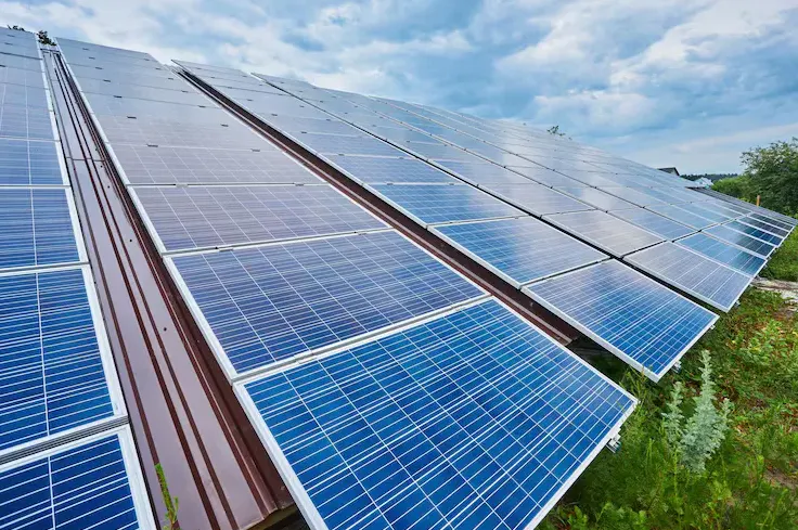 Installation photovoltaïque par Nouvel'R Énergie, artisan QualiPV référencé sur Aÿ-Champagne