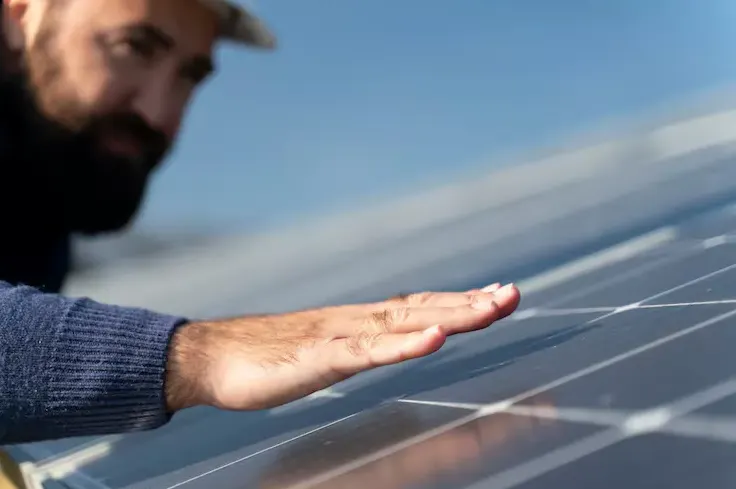 Installation photovoltaïque par LUMÉLASOL, artisan RGE QualiPV à Paris