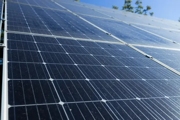 Installation photovoltaïque par adekwatts, artisan QualiPV référencé sur Montreuil